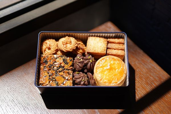 徒然菓子店　つれづれ缶　(クッキー缶)