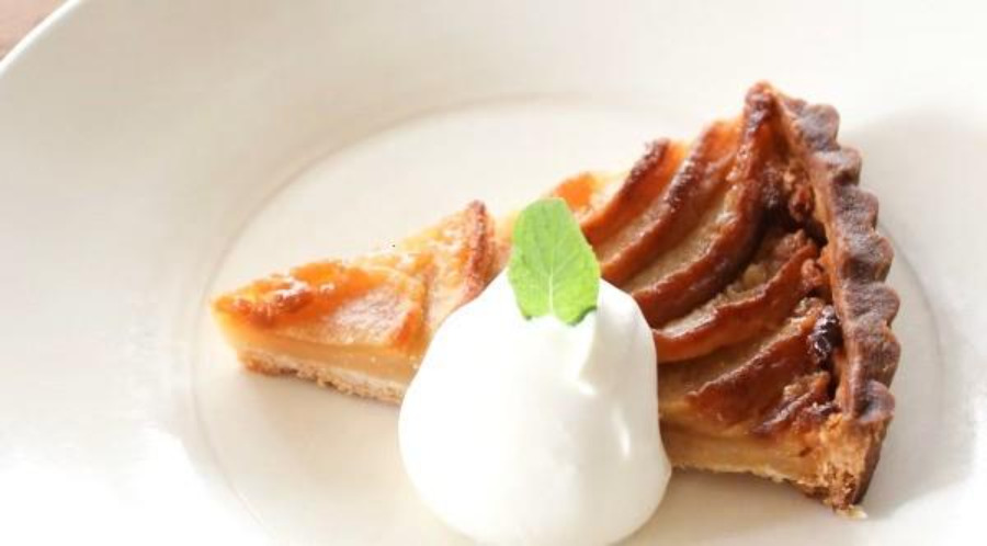 coromo-cya-ya　りんごのタルト　カット