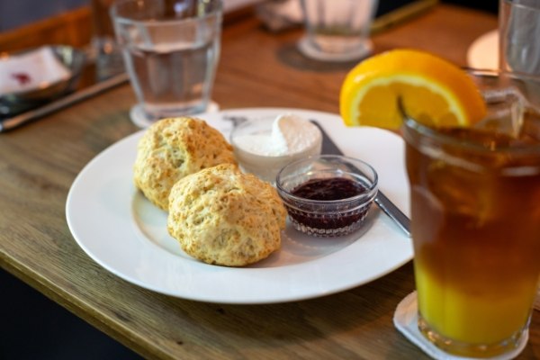 【さくらやま果房】荻窪の焼きたての香るさくらやまスコーンの魅力